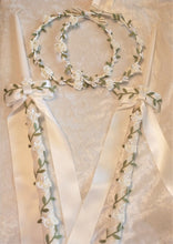 Load image into Gallery viewer, Calla Lily Stefana Lambathe Set, Orthodox Wedding Crowns, Ivory Greek Stefana, Wedding Candles