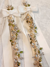 Load image into Gallery viewer, Green Leaf Greek Orthodox Stefana Crowns &amp; Lambathes, Crystal Stefana &amp; Wedding Candles
