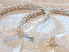 Load image into Gallery viewer, Pearl Greek Orthodox Stefana Crowns
