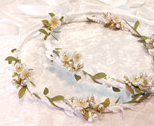 Load image into Gallery viewer, Stefana Crowns, Greek Orthodox Wedding Crowns, White Floral Stefana, Stephana
